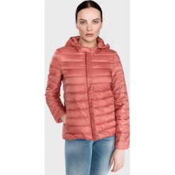 Geox Kurtka Różowy. Różowe kurtki damskie Geox, na wiosnę, m, bez wzorów, z materiału. Za 1033,95 zł.