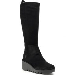 Kozaki FLY LONDON - Barvfly P501251000 Oil Suede Black. Czarne kozaki damskie Fly London, ze skóry, przed kolano, na wysokim obcasie, bez zapięcia. Za 849,00 zł.