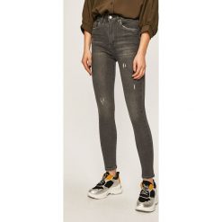 Answear - Jeansy. Szare jeansy damskie ANSWEAR, s, z podwyższonym stanem. Za 129,90 zł.