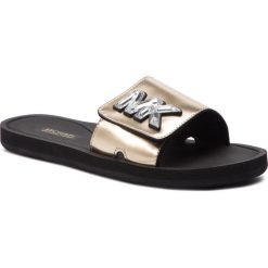 Klapki MICHAEL MICHAEL KORS - Mk Slide 40R9MKFA3M Pale Gold. Żółte klapki damskie marki MICHAEL Michael Kors, z aplikacjami, ze skóry ekologicznej, bez obcasa. Za 289,00 zł.