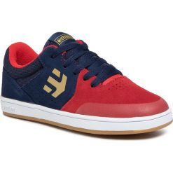 Sneakersy ETNIES - Kids Marana 4301000120 Red/Blue/White 613. Czerwone trampki chłopięce Etnies, bez wzorów, z zamszu, na sznurówki. Za 229,00 zł.