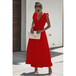 Sukienka BELISIA RED. Czerwone sukienki damskie Sukienka BELISIA RED, s, bez wzorów, bez kołnierzyka, bez rękawów, długie. W wyprzedaży za 49,00 zł.