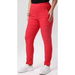 Czerwone Spodnie Evithe. Czerwone spodnie damskie Born2be, xl, bez wzorów, z tkaniny. W wyprzedaży za 79,99 zł.