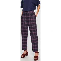 Medicine - Spodnie Sensual Preppy. Spodnie damskie MEDICINE. W wyprzedaży za 39,90 zł.