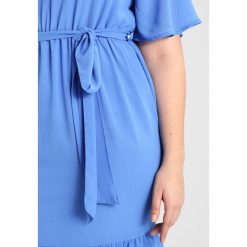Sukienki hiszpanki: Lost Ink Plus FRILL HEM DRESS WITH KIMONO SLEEVE Sukienka letnia blue
