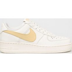 Nike Sportswear - Buty Air Force 1 '07 Prm 2. Buty sportowe damskie Nike Sportswear. W wyprzedaży za 429,90 zł.