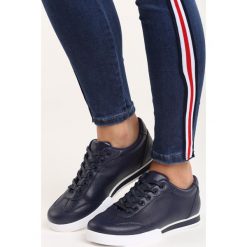 Granatowe Buty Sportowe Seems to Change. Szare buty sportowe damskie marki Born2be, bez wzorów, sportowe. Za 69,99 zł.