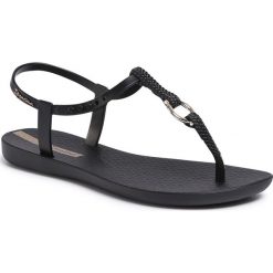 Sandały IPANEMA - Charm VII Sand Fem 82760 Black/Black 20793. Czarne klapki damskie Ipanema, bez wzorów, z tworzywa sztucznego, bez obcasa. W wyprzedaży za 89,00 zł.