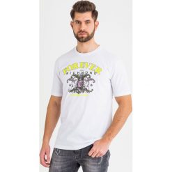 T-SHIRT OVER KERR john richmond. T-shirty męskie John Richmond, xxl, bez wzorów, bez kołnierzyka. W wyprzedaży za 391,20 zł.
