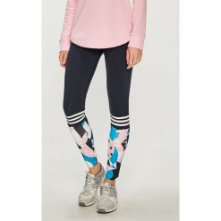 Adidas Performance - Legginsy. Niebieskie spodnie damskie adidas Performance, s, z nadrukiem, z elastanu. W wyprzedaży za 139,90 zł.
