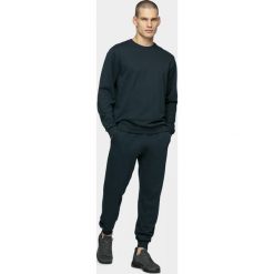 Bluza męska BLM600 - ciemny granat - Outhorn. Bluzy męskie Outhorn, m, bez wzorów, bez kołnierzyka, bez rękawów, bez kaptura. Za 89,99 zł.