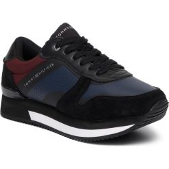 Sneakersy TOMMY HILFIGER - Active City Sneaker FW0FW04304 Black 990. Niebieskie półbuty damskie TOMMY HILFIGER, ze skóry ekologicznej. Za 449,00 zł.