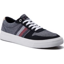 Tenisówki TOMMY HILFIGER - Core Craft Vulc Sneaker FM0FM02286 Midnight 403. Niebieskie półbuty męskie TOMMY HILFIGER, na co dzień, bez wzorów, z gumy, eleganckie, bez zapięcia. W wyprzedaży za 219,00 zł.