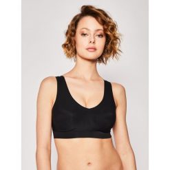 Biustonosz bezfiszbinowy Chantelle SoftStretch C16A10. Czarne biustonosze Chantelle, bez wzorów, z elastanu. Za 199,00 zł.