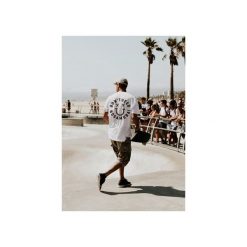 T-SHIRT WHITE SMILE. Białe t-shirty męskie Don't need no samurai, s, z nadrukiem, z bawełny, z dekoltem na plecach. Za 139,00 zł.