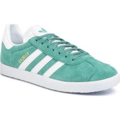 Buty adidas - Gazelle EF5552 Futhyd/Ftwwht/Goldmt. Zielone półbuty męskie Adidas, na co dzień, bez wzorów, z zamszu, eleganckie, bez zapięcia. Za 399,00 zł.