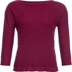 Sweter w prążek z guzikami po bokach bonprix czerwony rododendron. Fioletowe swetry damskie bonprix, bez wzorów, bez rękawów, bez kaptura. Za 54,99 zł.