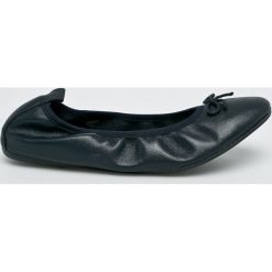 Corina - Baleriny. Niebieskie baleriny damskie marki Corina, ze skóry. W wyprzedaży za 89,90 zł.