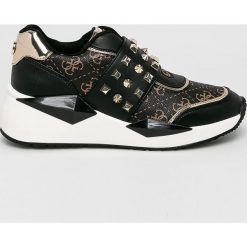 Guess Jeans - Buty. Pomarańczowe buty sportowe damskie z aplikacjami, z jeansu, sportowe. W wyprzedaży za 419,90 zł.