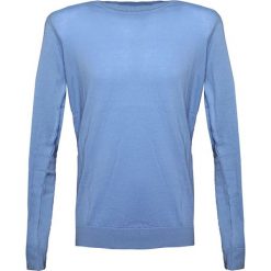 Sweter w kolorze jasnoniebieskim. Niebieskie swetry męskie Pepe Jeans, Mexx, Pierre Cardin, xxl, bez wzorów, z bawełny, z okrągłym kołnierzem, bez kaptura. W wyprzedaży za 137,95 zł.