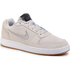 Buty NIKE - Ebernon Low Prem AQ1774 002 Vast Grey/Vast Grey/White. Szare półbuty męskie Nike, na co dzień, bez wzorów, ze skóry, bez zapięcia. W wyprzedaży za 219,00 zł.