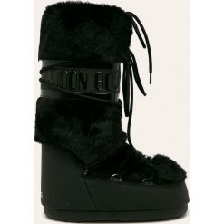 Moon Boot - Śniegowce Classic. Czarne śniegowce damskie Moon Boot, z gumy, na sznurówki. Za 879,90 zł.