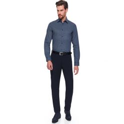 Koszula komfortowa we wzory. Niebieskie koszule męskie na zimę, m, w jednolite wzory, z bawełny, eleganckie. W wyprzedaży za 59,99 zł.