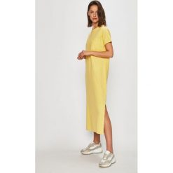Polo Ralph Lauren - Sukienka. Żółte sukienki damskie Polo Ralph Lauren, na co dzień, s, bez wzorów, z bawełny, casualowe, z okrągłym kołnierzem, z krótkim rękawem, krótkie, midi, proste. W wyprzedaży za 399,90 zł.