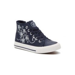 NELLI BLU CP40-2803. Białe trampki dziewczęce Nelli Blu, bez wzorów, ze skóry ekologicznej, bez zapięcia. Za 69,99 zł.