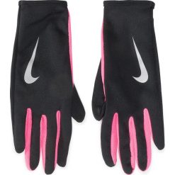 Rękawiczki Damskie NIKE - NRGE8049 Czarny. Czarne rękawiczki damskie Nike, bez wzorów, z poliesteru. W wyprzedaży za 109,00 zł.