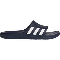 KLAPKI AQUALETTE. Białe klapki męskie Adidas, w paski. Za 89,99 zł.
