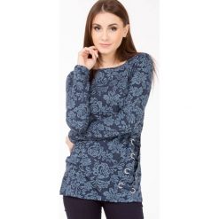 Bluzy damskie: Bluza z kwiatowym wzorem