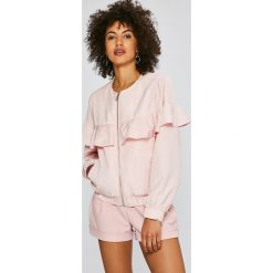 Medicine - Kurtka bomber African Beauty. Różowe płaszcze damskie MEDICINE, s, z poliesteru, krótkie. W wyprzedaży za 59,90 zł.