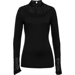 Shirt z koronką bonprix czarny. Czarne koszulki damskie marki bonprix, w koronkowe wzory, z koronki, bez kołnierzyka, bez rękawów. Za 79,99 zł.
