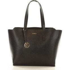 Furla torebka kuferek italian bag sally m - onyx. Kuferki damskie Furla, bez wzorów, ze skóry, eleganckie, bez dodatków. Za 999,00 zł.