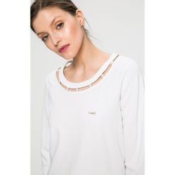 Liu Jo - Bluza. Białe bluzy damskie marki Liu Jo, s, z elastanu, bez kaptura. W wyprzedaży za 329,90 zł.