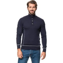 Golfy męskie: Sweter w kolorze granatowym