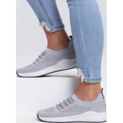 Szare Buty Sportowe Salableness. Szare buty sportowe damskie Inny, z nadrukiem, sportowe. Za 59,99 zł.