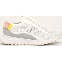 Tamaris - Buty. Białe buty sportowe damskie Tamaris, bez wzorów, z gumy, sportowe. Za 279,90 zł.