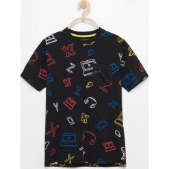 Odzież chłopięca: T-shirt z siatkową kieszonką – Czarny