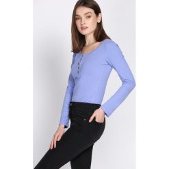 Fioletowa Bluzka Consensus. Fioletowe bluzki damskie marki Born2be, xl, z długim rękawem. Za 29,99 zł.