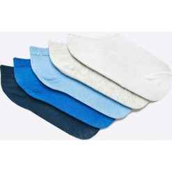 Blukids - Skarpetki dziecięce (5-pack). Niebieskie skarpetki chłopięce Blukids, bez wzorów, z elastanu. W wyprzedaży za 19,90 zł.