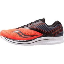 Saucony KINVARA 9 Obuwie do biegania treningowe vizired/black. Czerwone buty do biegania męskie Saucony, z materiału. Za 569,00 zł.