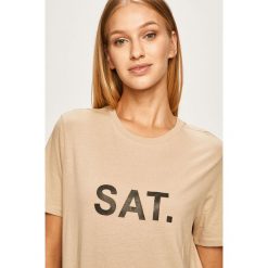 Tally Weijl - T-shirt. Brązowe bluzki damskie TALLY WEIJL, s, z nadrukiem, z bawełny, z okrągłym kołnierzem. W wyprzedaży za 29,90 zł.