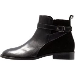 KIOMI Ankle boot black. Czarne botki damskie na zamek KIOMI, z materiału. Za 379,00 zł.