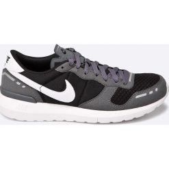 Nike Sportswear - Buty Nike Air VRTX 17. Czarne buty sportowe męskie marki Nike Sportswear, ze skóry, trekkingowe. W wyprzedaży za 219,90 zł.