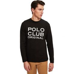 Koszulka w kolorze czarnym. Czarne koszulki męskie Polo Club Men, xxl, z nadrukiem, z bawełny, z okrągłym kołnierzem, z długim rękawem, długie. W wyprzedaży za 72,95 zł.
