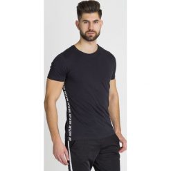 T-SHIRT ICE PLAY. Czarne t-shirty męskie Ice Play, s, bez wzorów, z bawełny, z okrągłym kołnierzem. Za 185,40 zł.