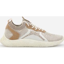 Buty w sportowym stylu - Brązowy. Pomarańczowe buty sportowe męskie Reserved, bez zapięcia. Za 179,99 zł.