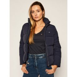 Kurtka puchowa Tommy Jeans Tjw Modern DW0DW08843. Niebieskie kurtki damskie Tommy Jeans, xl, bez wzorów, z jeansu, bez kaptura. Za 899,00 zł.